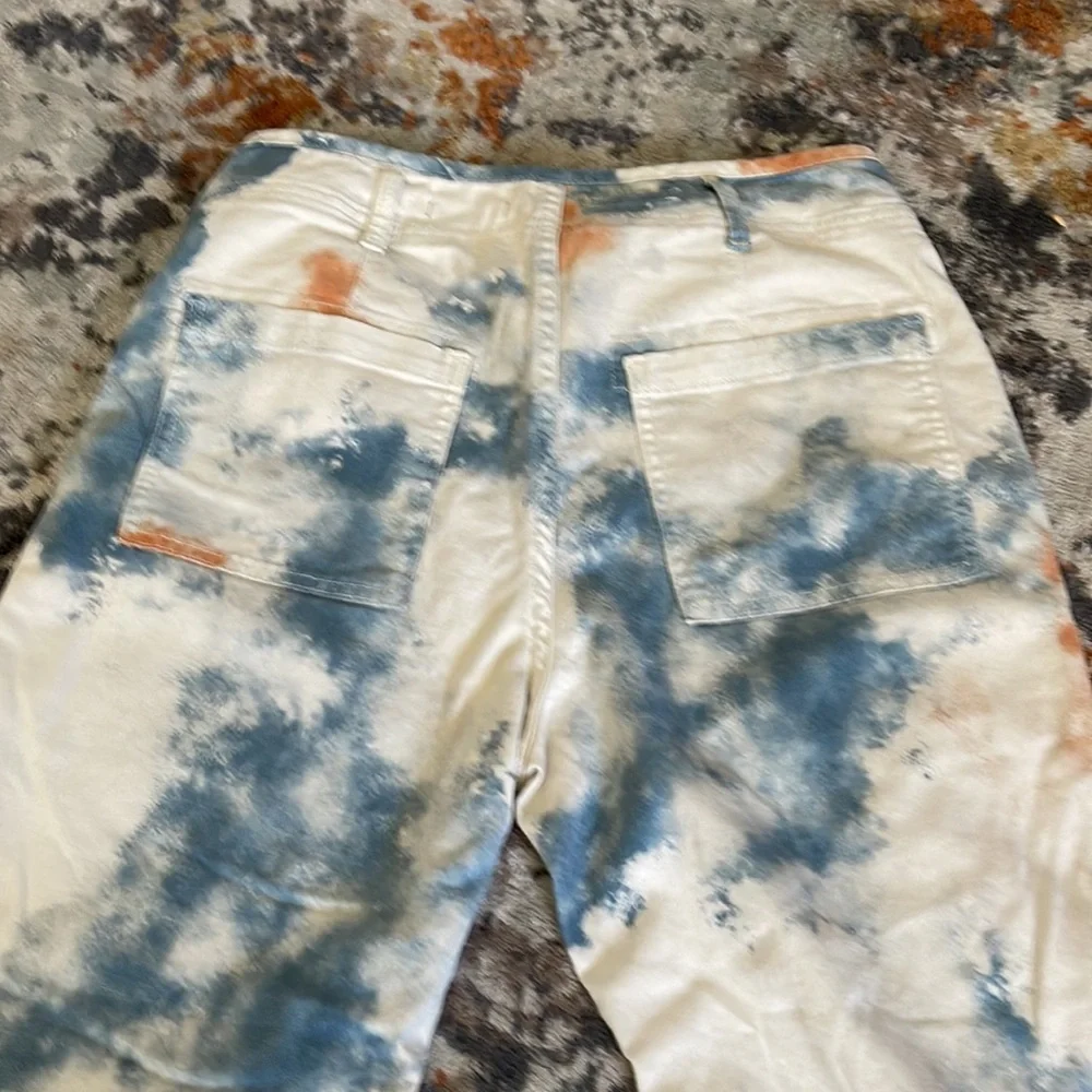 Pilcro Tie-Dye Straight Leg Jeans in Blue and Cream with Rust Accent - Picture 8 of 9